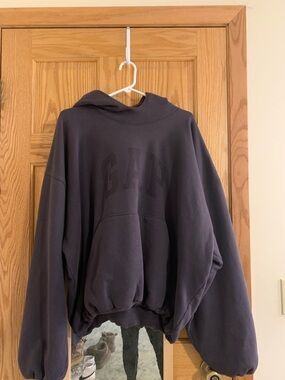 NWOT GAP Yeezy Dove Charcoal Pullover Hoodie with Logo